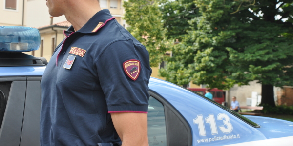 Nuove tabelle di vestiario del personale della polizia di stato ... Poliza da stato