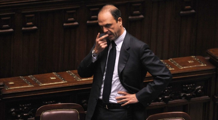 NUOVE INTERROGAZIONI AL MINISTRO ALFANO SU RIORGANIZZAZIONE DEI PRESIDI E SCORRIMENTO AGENTI DI POLIZIA