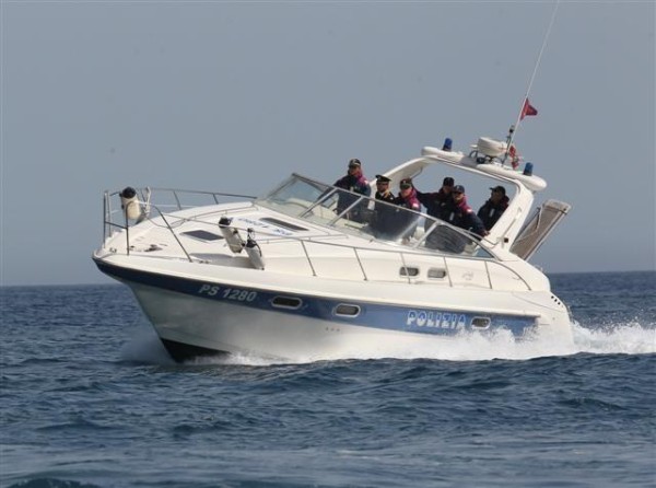 NO ALLA CHIUSURA INDISCRIMINATA DELLE SQUADRE NAUTICHE DELLA POLIZIA DI STATO