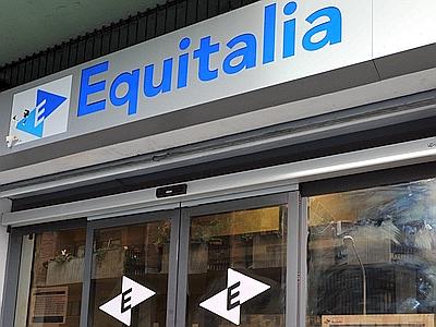 Equitalia pignora carrozzina ad una disabile per un debito di 10.000 euro.