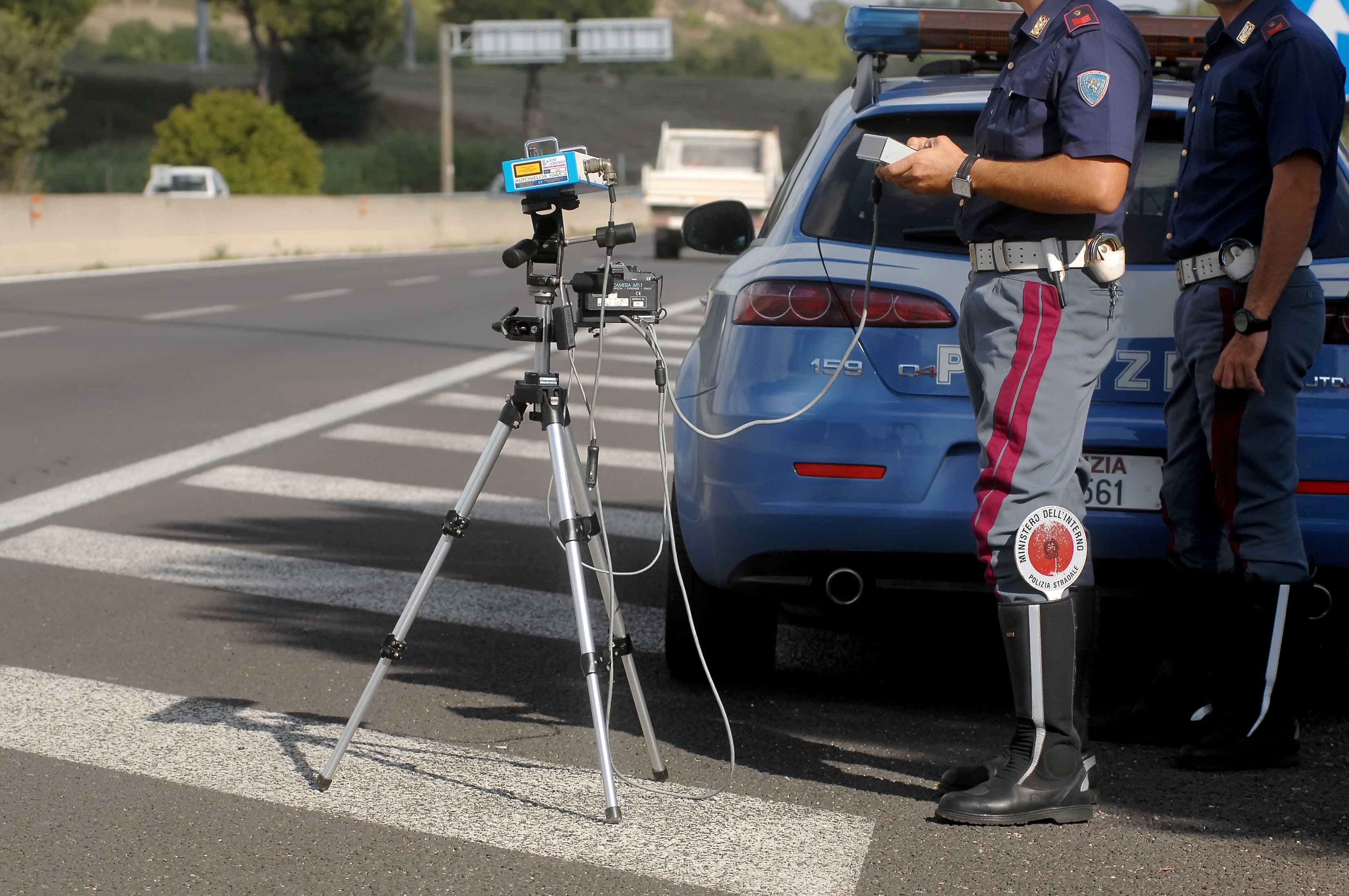 Spenti i Tutor sulle autostrade, ma i controlli sulla velocità non si fermano